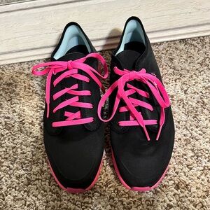 Reebok Black and Pink Women's Sneakers
